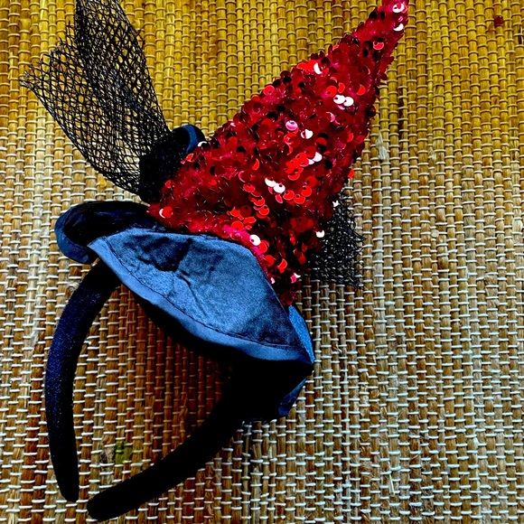 Amazon - Picture 3 of 5